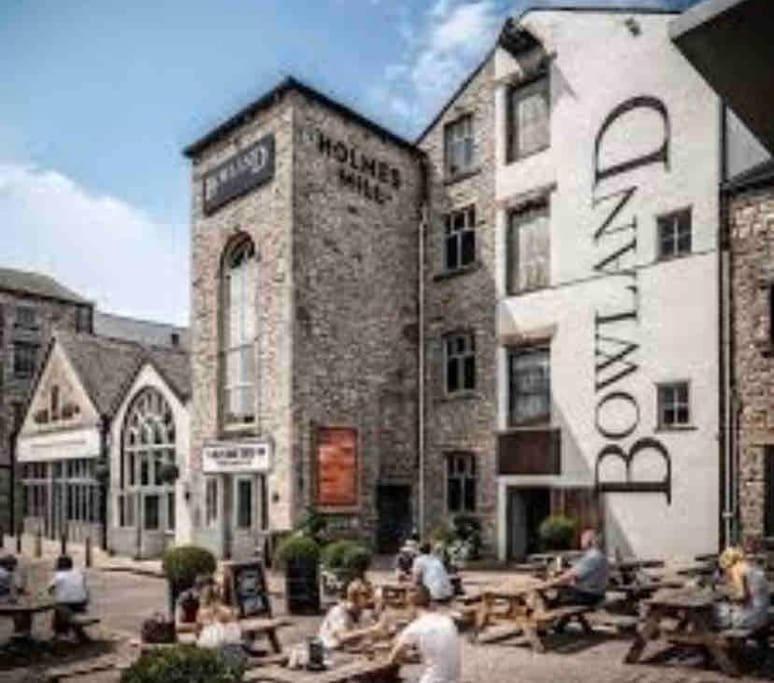 Clitheroe Town Centre Modern 2 Bed Apartment מראה חיצוני תמונה