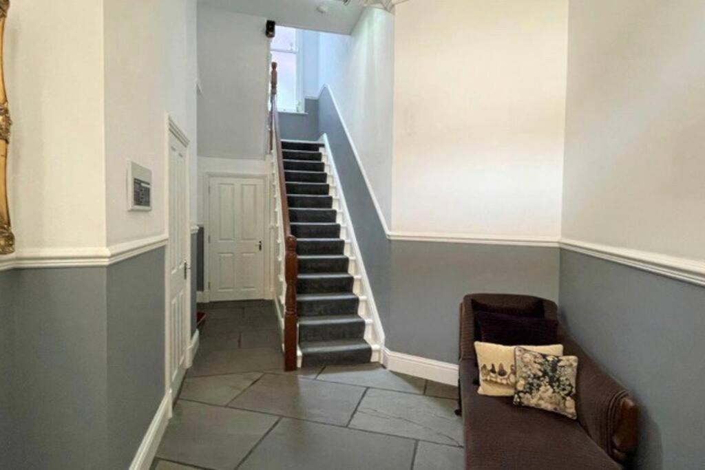 Clitheroe Town Centre Modern 2 Bed Apartment מראה חיצוני תמונה